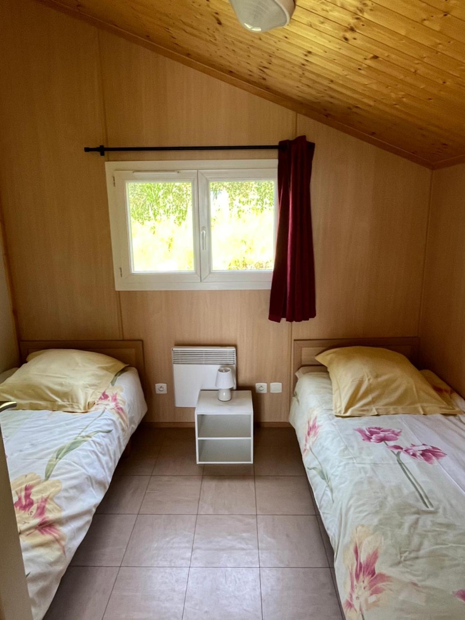 Les Chalets Du Piou Bussieres (Loire) Exterior foto